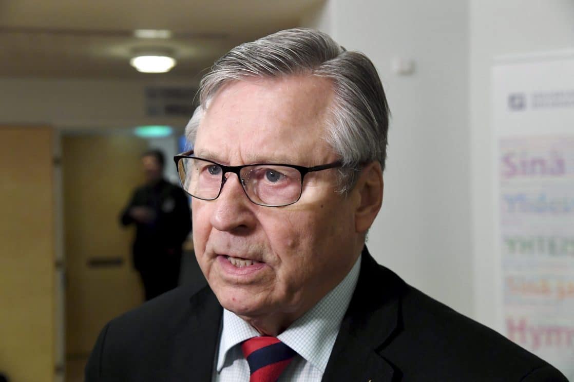 Pertti Salolainen ei asetu enää ehdolle Verkkouutiset