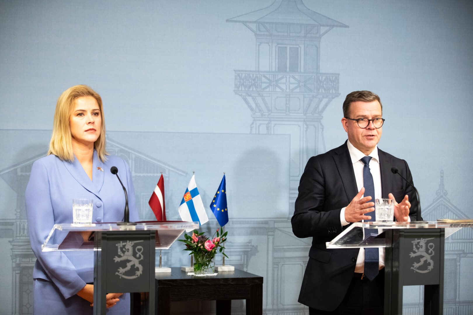 Latvian Pääministeri Suomessa: Siirtolaisuudesta On Tehty Ase ...