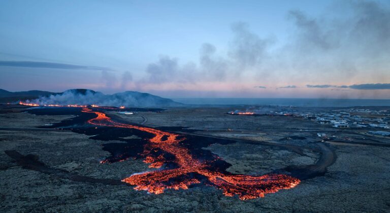 ICELAND - VOLCANO