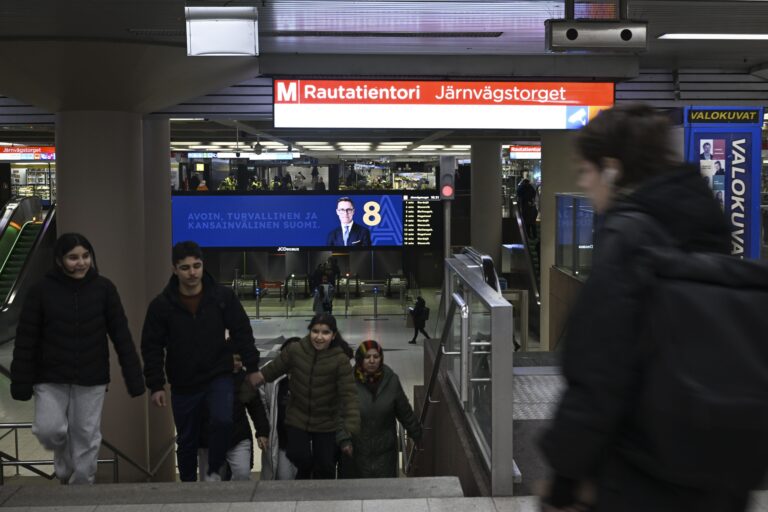 Maahanmuuttojen määrä nousi uuteen ennätykseensä Suomessa - syntyvyys vajosi kaikkien aikojen alhaisimmaksi