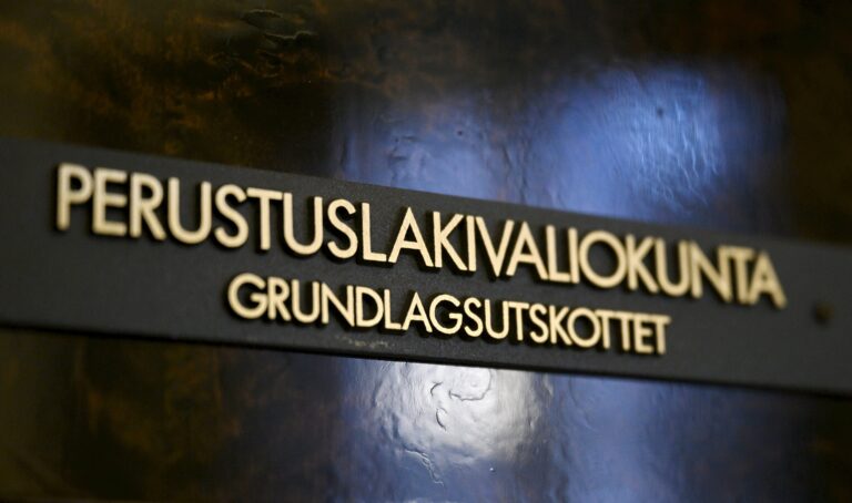 Eduskunnan perustuslakivaliokunta