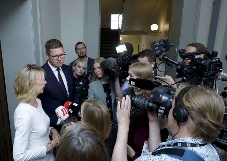 SDP:n eduskuntaryhmä kokoustaa