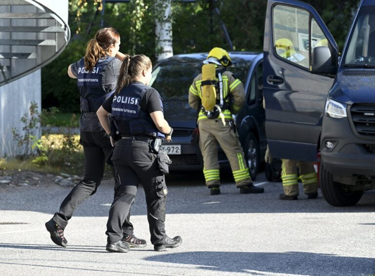 Helsingissä epäillään sattuneen räjähdys asunnossa, kaksi ihmistä sairaalahoitoon