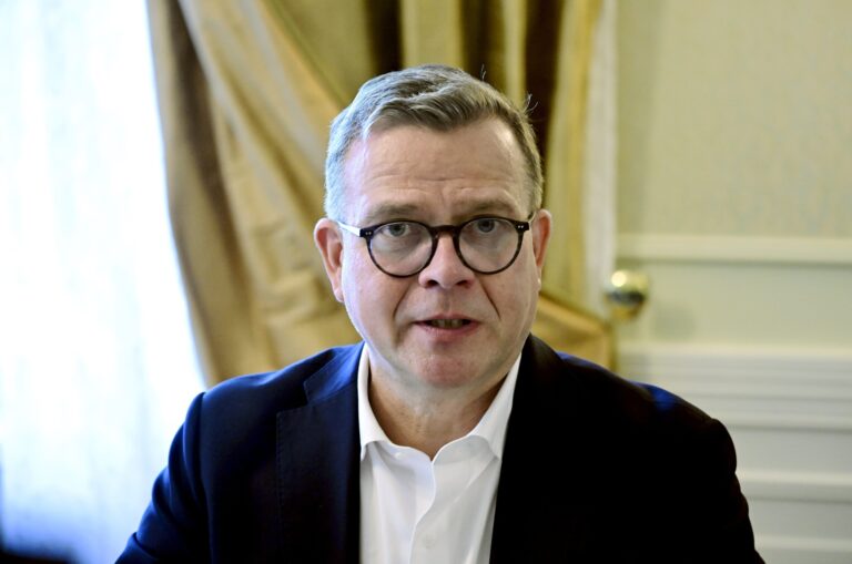 Pääministeri Petteri Orpo tapaa Politiikan toimittajat ry:n