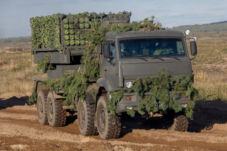 Engineering_reconnaissance_and_firing_complex_Zemledelie_on_the_march