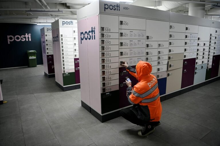 Posti - postipaketti