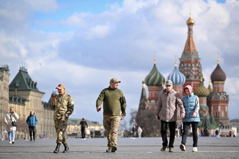 RUSSIA - MONUMENT - TOURISM