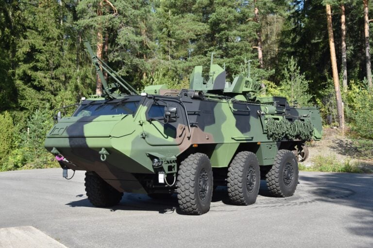 Patrian 6x6 panssaroitu ajoneuvo