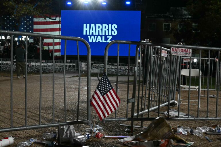 TOPSHOT - US - VOTE - POLITICS - HARRIS