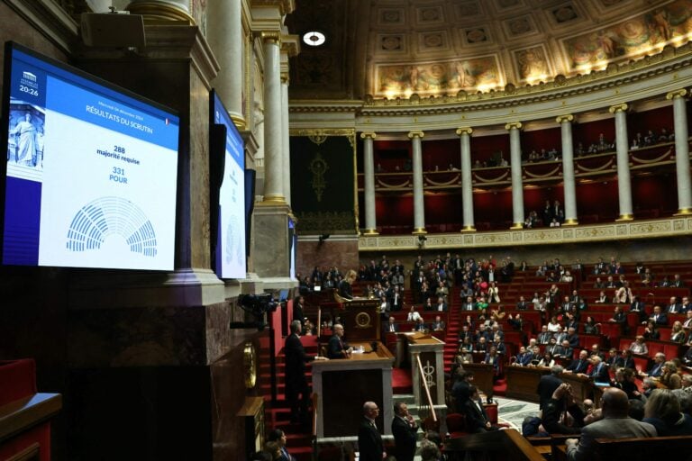 TOPSHOT - FRANCE - POLITICS - PARLIAMENT - GOVERNMENT